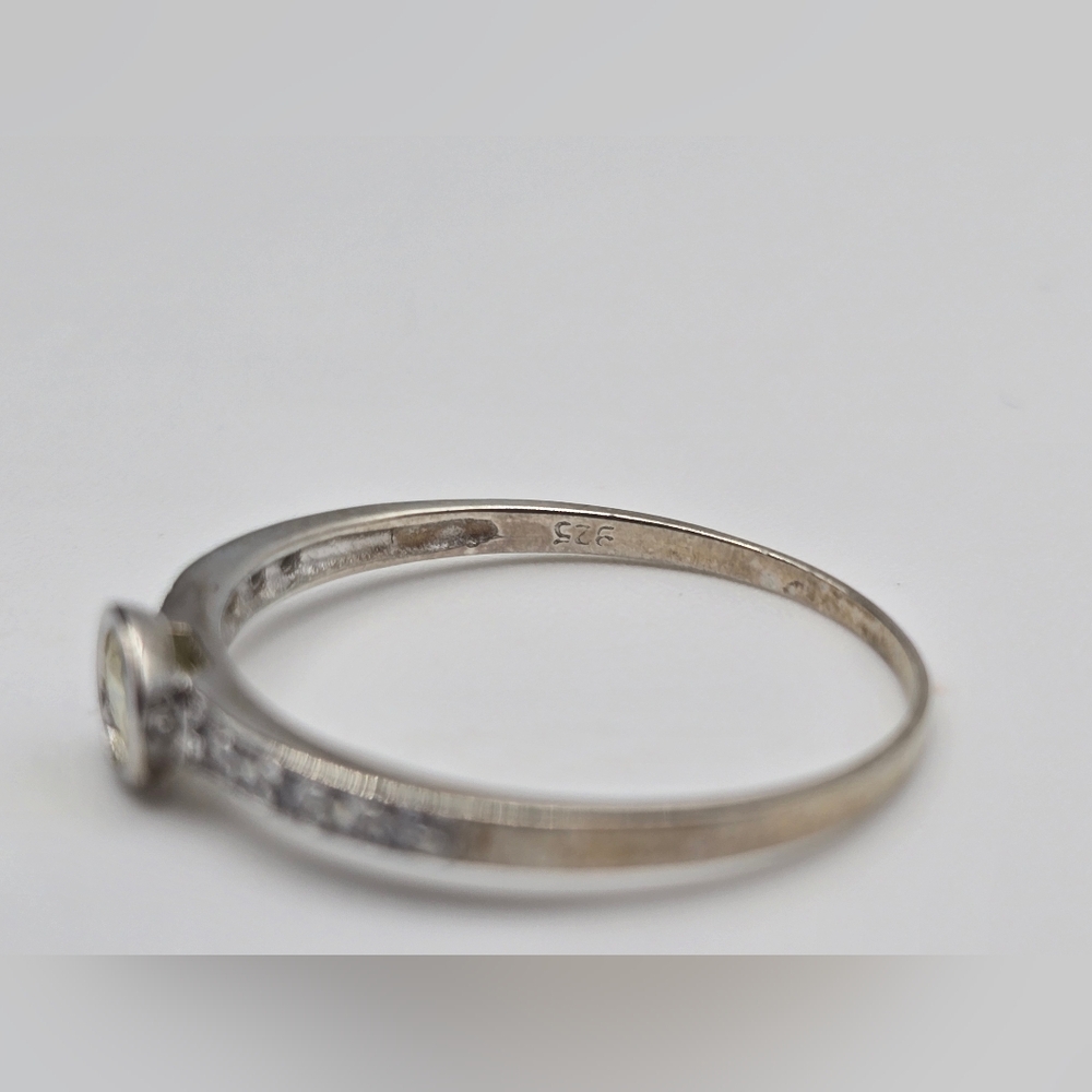 Sterling Silver Ring With Yellow Stone - Picture 5 of 8